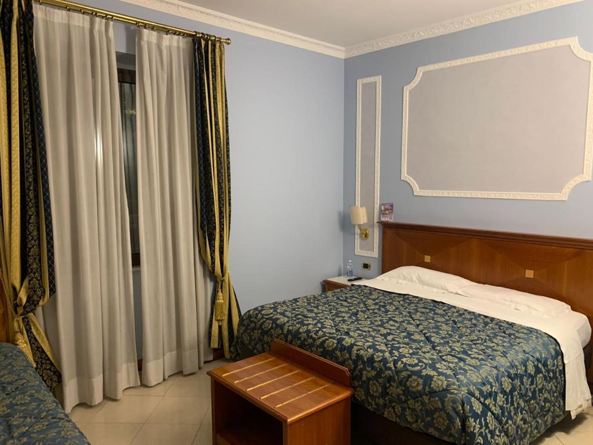Consoli Romani Vatican Rooms ภายนอก รูปภาพ