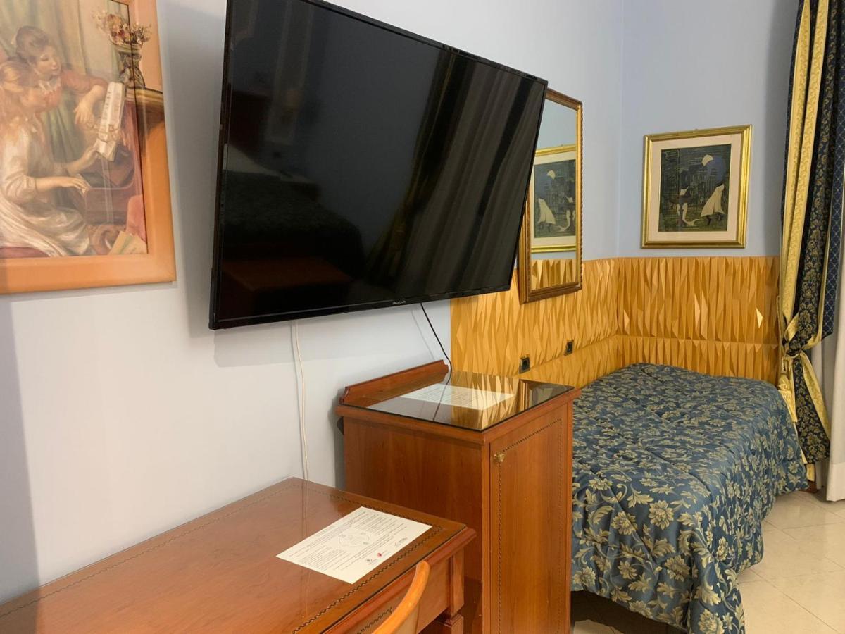 Consoli Romani Vatican Rooms ภายนอก รูปภาพ